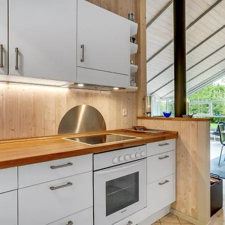 Feriehus Marjatta - 850m From The Sea In Sealand By Interhome *